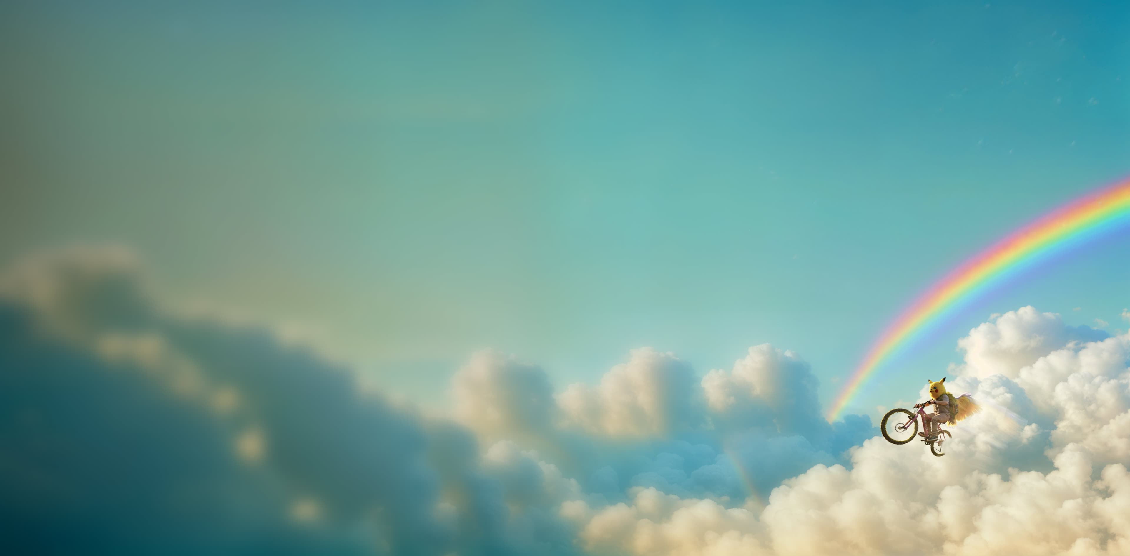 Céu com nuvens, arco-íris e personagem em bicicleta